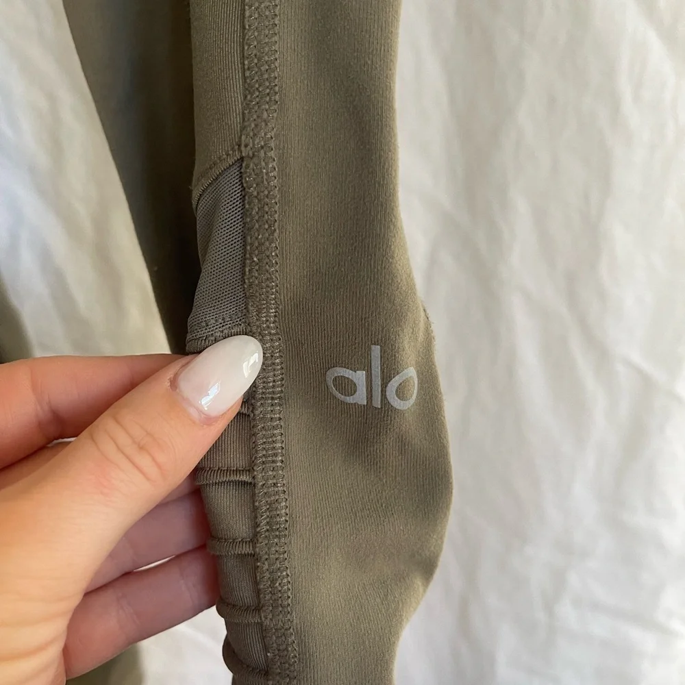 Alo Yoga High-Waisted Moto Legging Olive Ribbed Mesh Performance Tights Size XXS